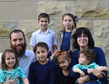 Rabbi David Hordiner ’95, with wife Nechama and their six kids.